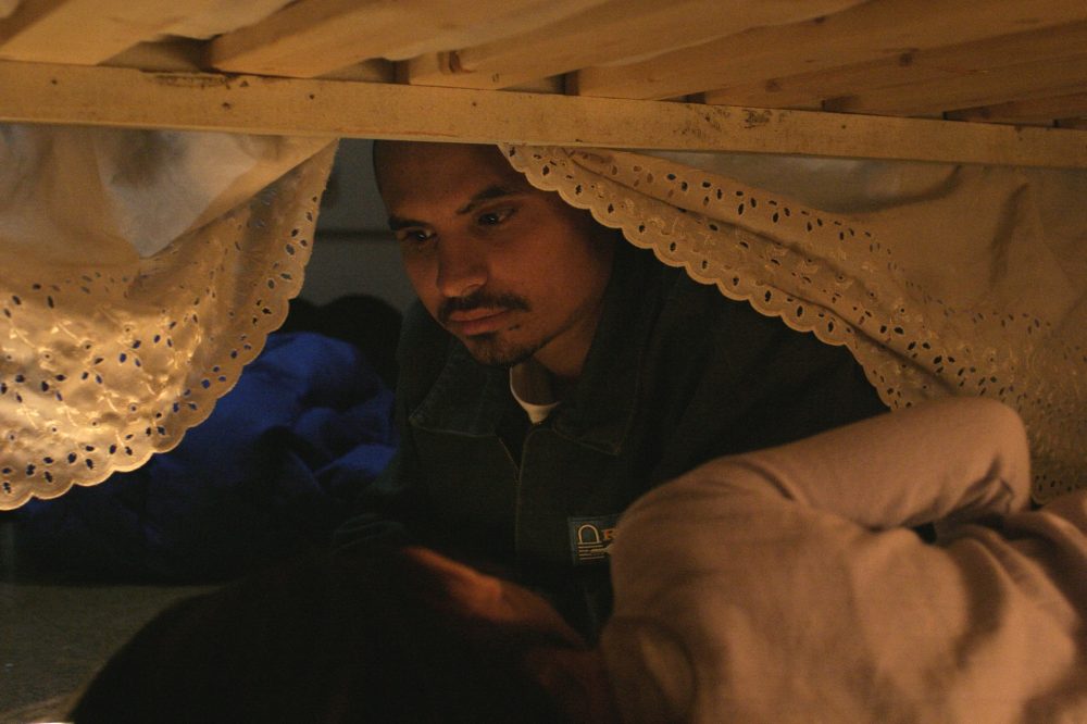 Michael Peña in Crash