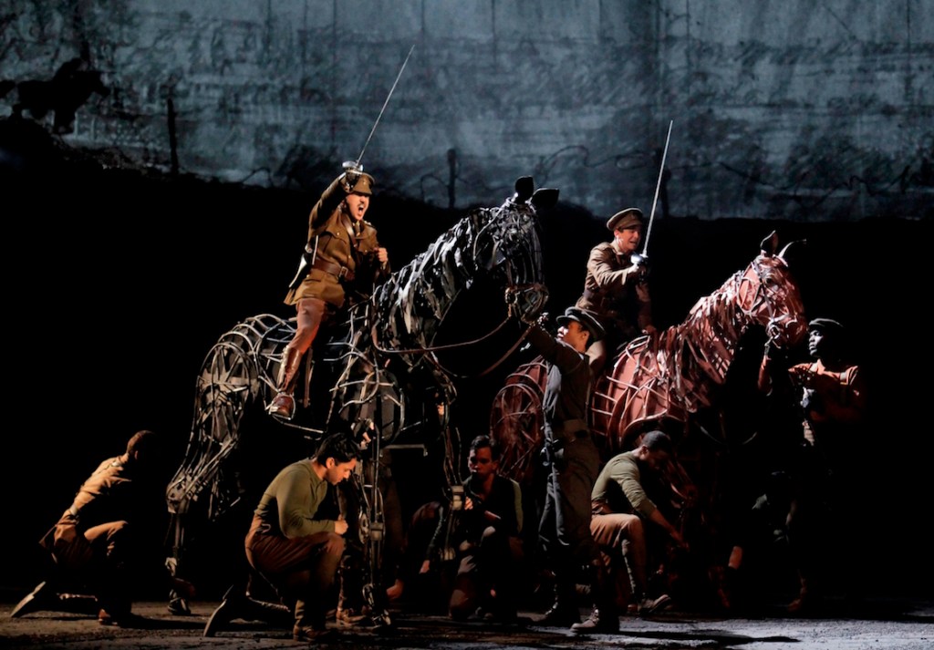 Theater Review: War Horse&nbsp;『戦火の馬』