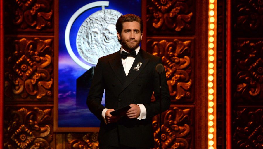 ジェイク・ジレンホール主演の芝居 Burn This『焼却処分』のブロードウェイ公演延期決定