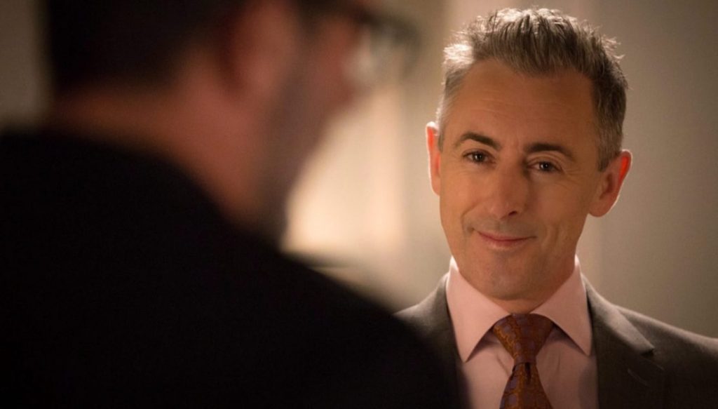 アラン・カミング主演、ジェイムズ・パターソン原作のスリラードラマ パイロット版をCBSが発注！